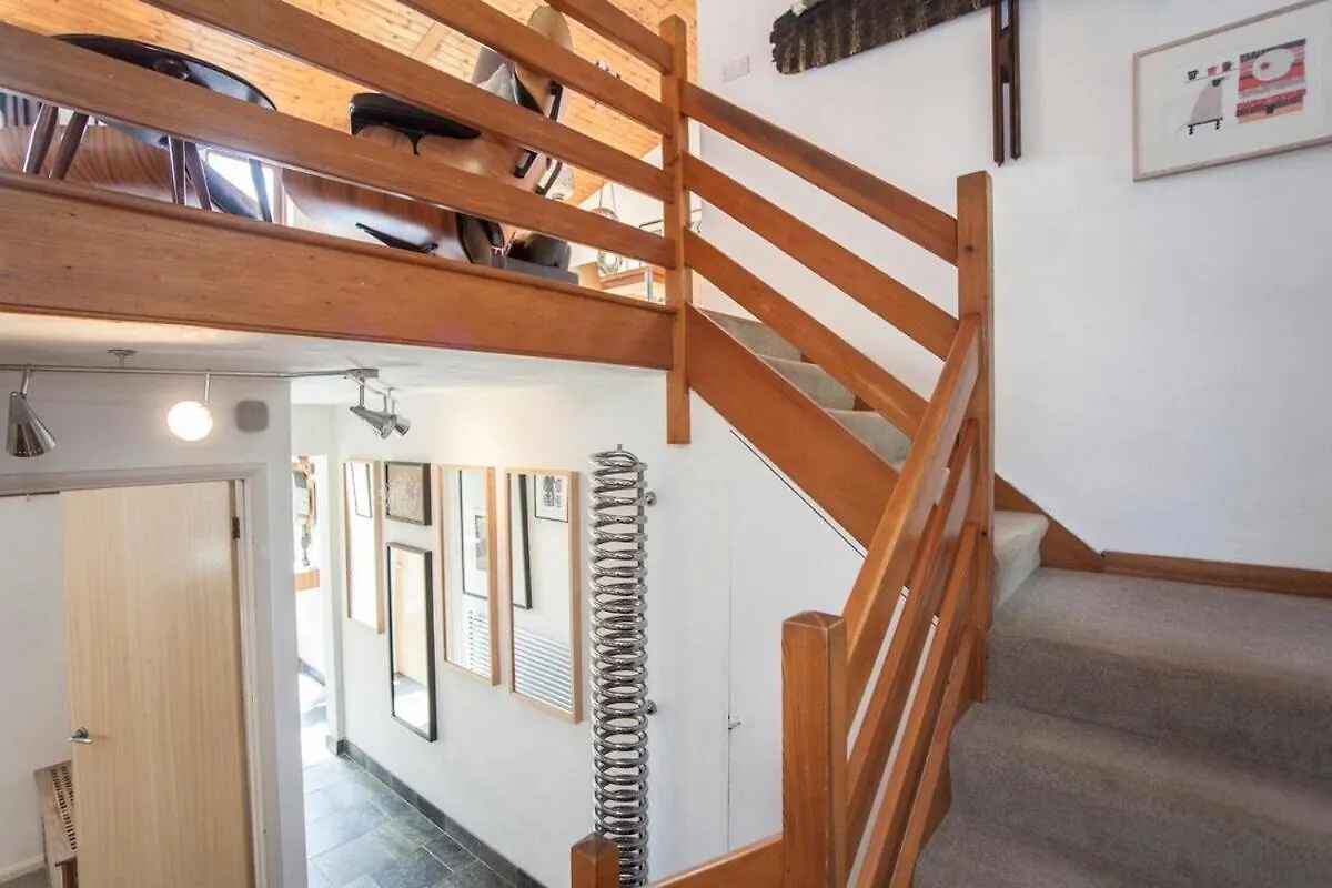 ※ Relaxing Home- Parking & Gorgeous Gardens Bath 0*,  United Kingdom